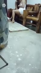 Binor Daster Putih ngewe di rumah kosong