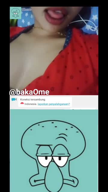 Bokep Indo Ome baju merah pamer body di ruang tamu