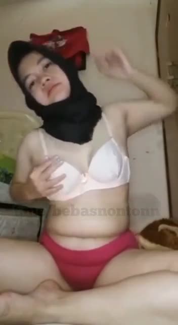 Bokep Indo Mama Muda Cantik Lagi Sagne Berat, Gara Gara Kelamaan Di Tinggal Kerja