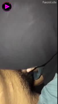 Ewwe jilbab hitam kotang putih mandi di villa