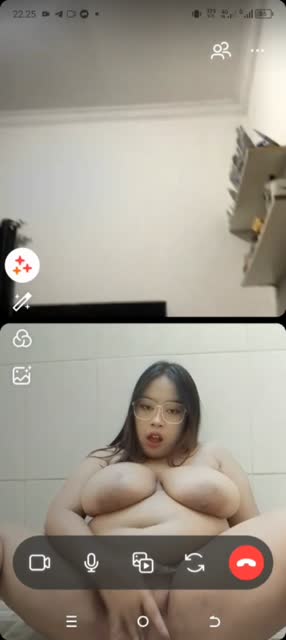 Bokep Indo servis om di mobil sampai lemas