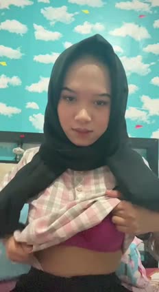 Bokep Indo Tobi sama pacarnya nungging di ruang tamu kualitas jernih