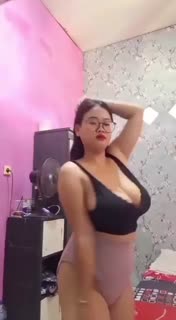 Bokep Indo Tetehmu tiktok tobrut colmek di toilet umum