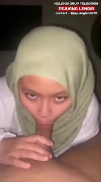 Ajirah ibu Guru Hijab – Lahap banget klo sama kontol yang gede