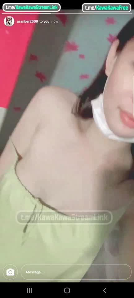 Bokep Indo Amber Putih Mulus TT Bulet desah manja di mobil