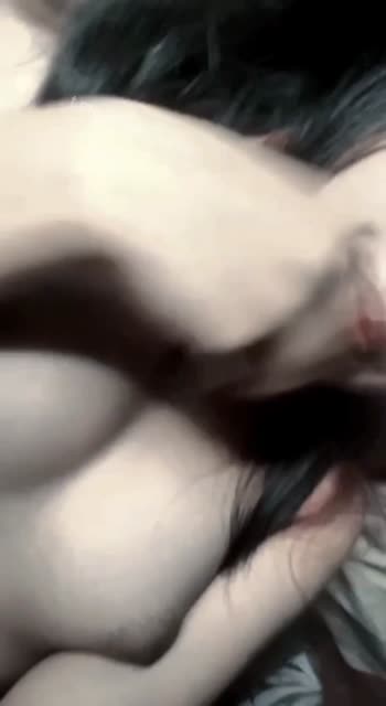 Bokep Indo Cindy sange berat di villa sampai keluar