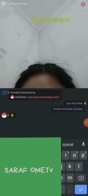Bokep Indo Ome cewek cakep buka baju di hotel bikin sange