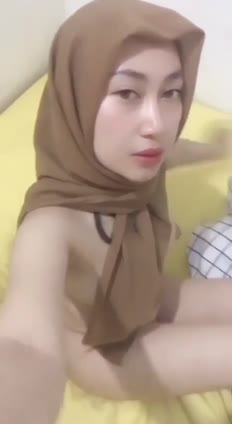Bokep Indo Miss Tasya 3 striptis di warnet