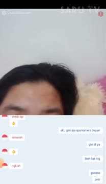 Bokep Indo OmeTv 17 pink gagahi pacar di ruang tamu sampai keluar