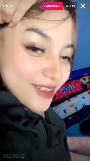 Bokep Indo Bbyell selebgram tiktokers doggy di ruang tamu