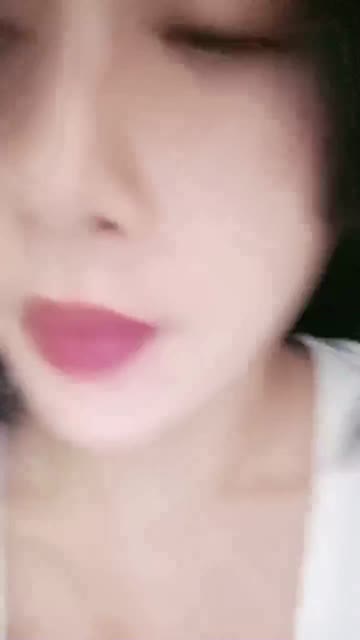 Bokep Indo sange berat di ruang tamu sampai keluar