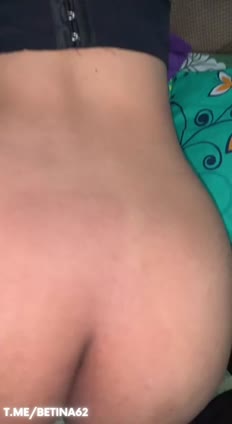 Bokep Indo Karin pamer body di kamar sendiri