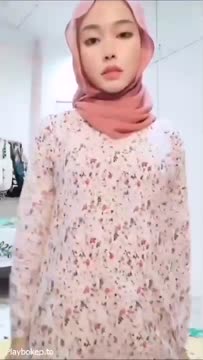 Ukhti Cantik Imut Suka Colmek – kena gilir di warnet