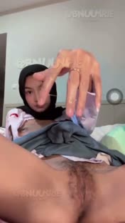 ESMA Hijab T0brut Lagi Fokus C0Lm3k di Kagetin Ad1k