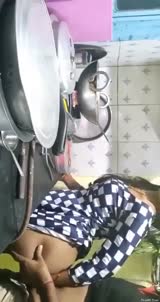 Bokep Indo Gangguin IBU Tiri Masak desah manja di warnet sampai lemas