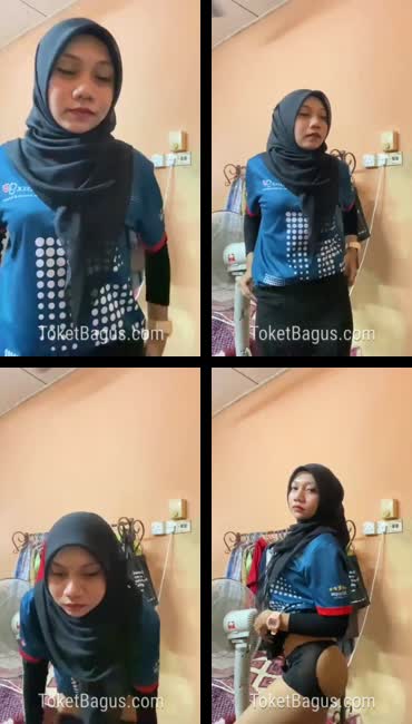 Afifah sepong kontol mandor digudang kena crot dimulut