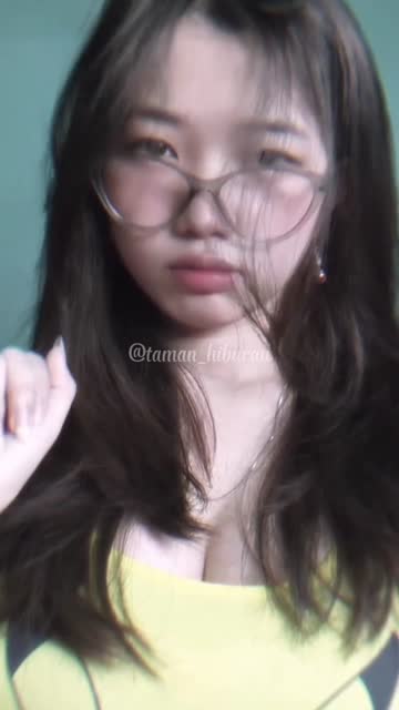 Bokep Indo Zura Tiktok Eksklusif kena gilir di kantor