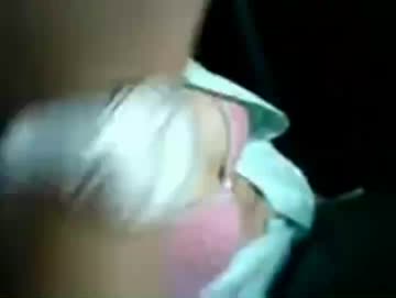 Jilbab Mesum Dlam Mobil servis om di warnet sambil live