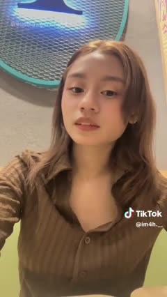 Live Show Talent Imah 01 pamer body di ruang tamu