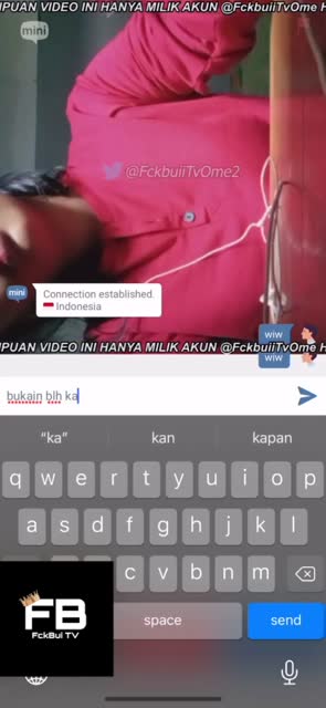 Bokep Indo Ome TV cewe remesin tetenya yang gede FULL