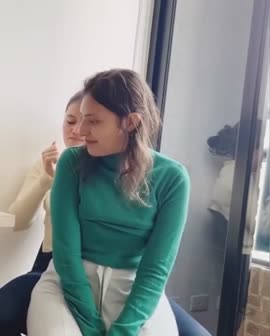 Bokep Indo Lesbi Outdoor 4 colmek di rumah kosong