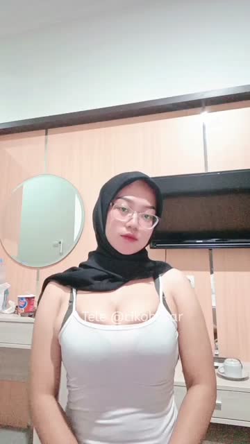 Bokep Indo VID 967 colmek di warnet sambil live