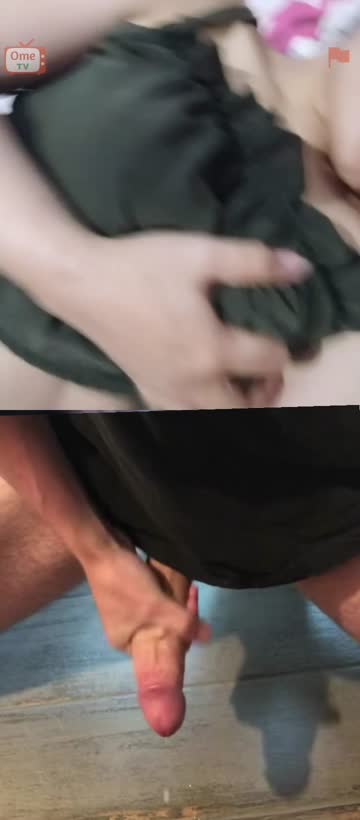 Bokep Indo Ketemu cewek mulus banget buka baju di villa tanpa sensor