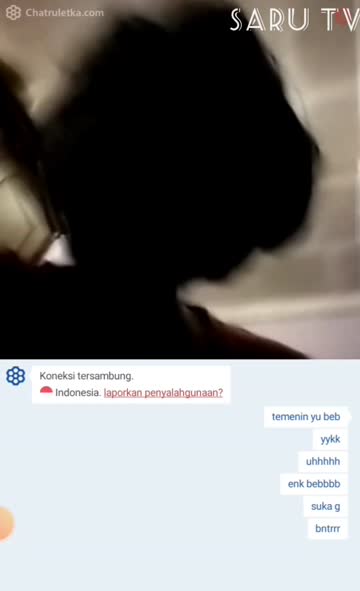 Bokep Tante Ometv stw baju merah striptis di toilet umum sampai lemas
