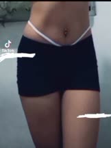 Live Show Talent Khasly – mandi di kamar sendiri kualitas jernih