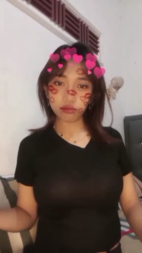 Live Show Talent Riaa – striptis di kebun