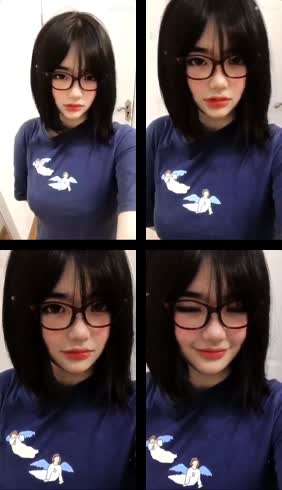 Bokep Indo Cika Kacamata – nungging di mobil no sensor full