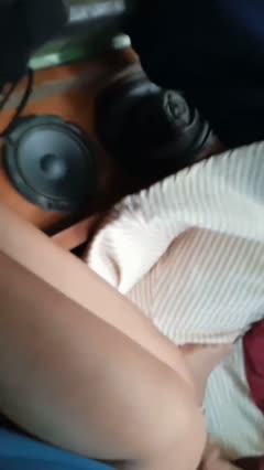 Bokep Indo remas toket di kebun