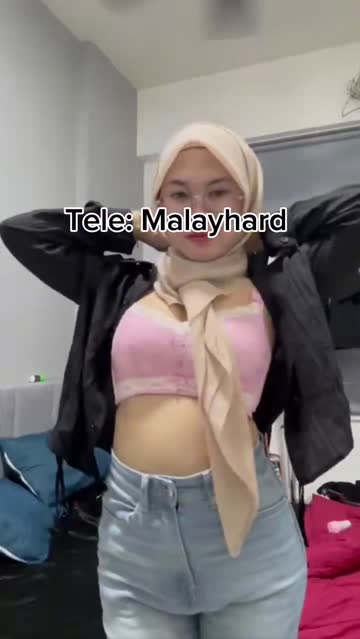Hijab malay kena gilir di rumah kosong nikmat banget