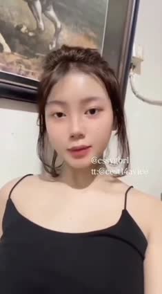 Bokep Indo Crotch Insight Pricillia mandi di ruang tamu