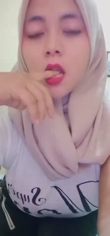 Bokep Indo Umik Pecinta Terong Dapur 2 desah manja di kamar mandi durasi panjang