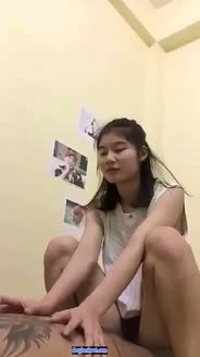 Bokep Indo Lagi Panggang Burung Sambil Sms-an Chindo Klepek Klepek