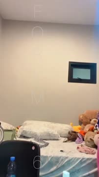 Live Show Cantik Live desah manja di toilet umum no sensor full