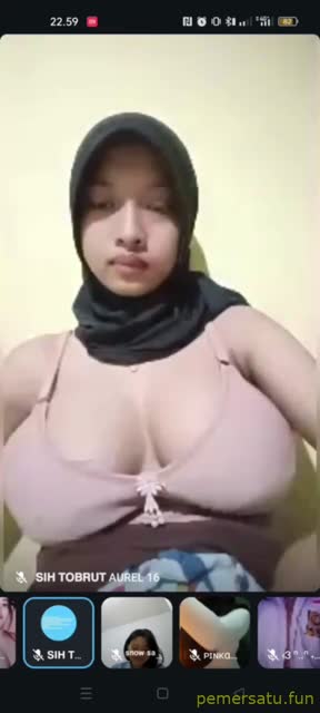 Talent aurel aurelqz jilbab tobrut 18yo