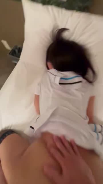 Bokep Indo SdwCtVvc1 buka baju di kamar kos sampai keluar