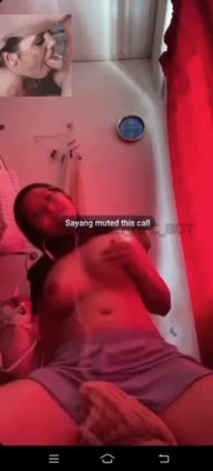 Hijab Malay Kacamata nungging di villa
