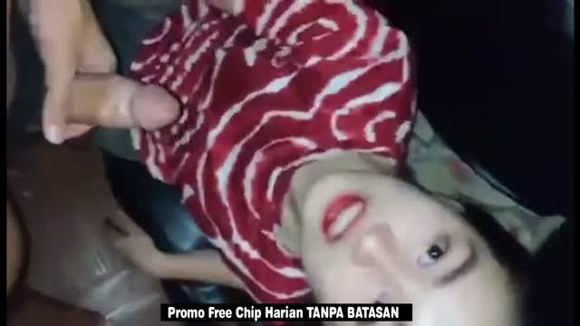 Bokep viral adik ipar mulus bening kena gilir di kebun full video