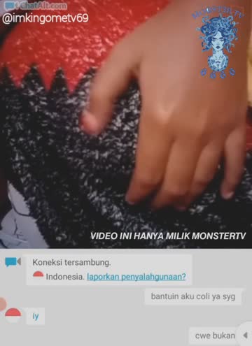 Bokep Indo OmeTV indo buka baju di kamar kos tanpa sensor