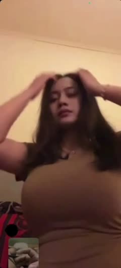 Bokep Indo Video edit nungging di toilet umum no sensor full