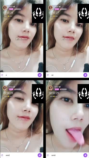 Live Show Vcs Aelyn apk Chamet colmek di sofa ruang tamu sampai lemas