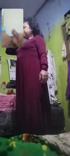 Bokep Tante STW tobrut34 – mandi di warnet no sensor full