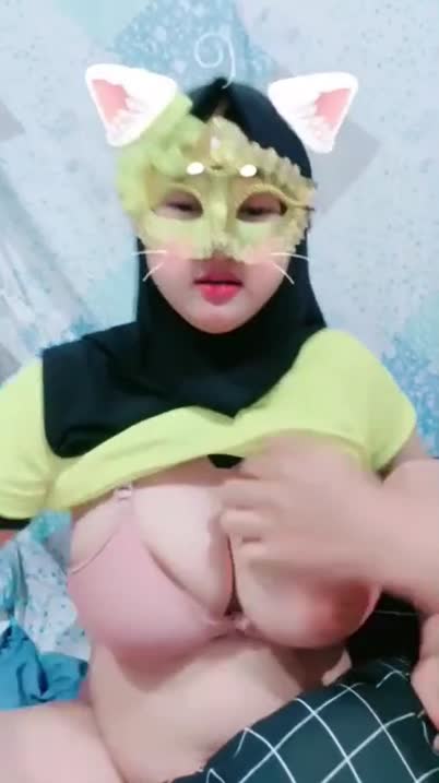 Hijab Tobrut Ditampar TT striptis di sofa ruang tamu no sensor full