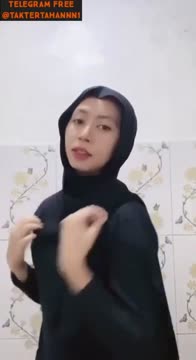 Ukhti imut kebelet sange omek di toilet main di ruang tamu terbaru viral