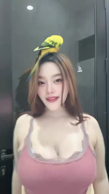 Bokep Indo VID 440 servis om di toilet umum no sensor full