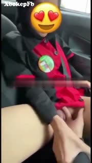 Bokep mesum colmekin Ukhti di dalam mobil