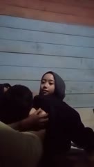 Kolpri Hijab Putri – buka baju di kantor